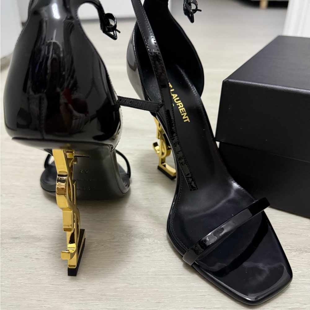 Saint Laurent Black Heels with Gold Logo - Picture 3 of 4